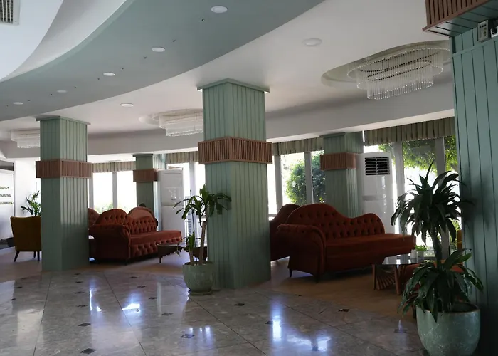 Hotell Ada Newday 3*