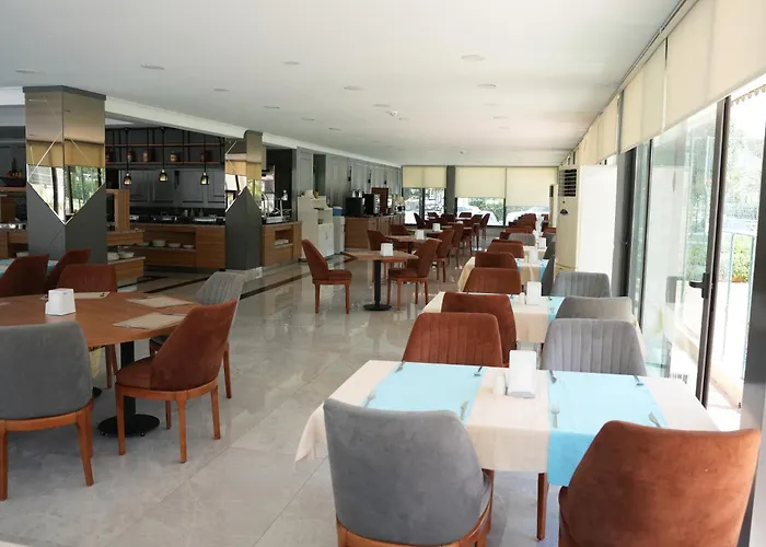 Ada Newday Otel