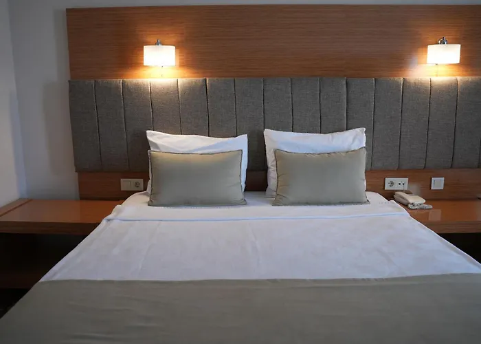 Ada Newday Otel 3*