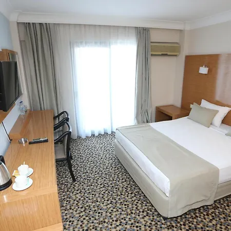 Hotel Ada Newday