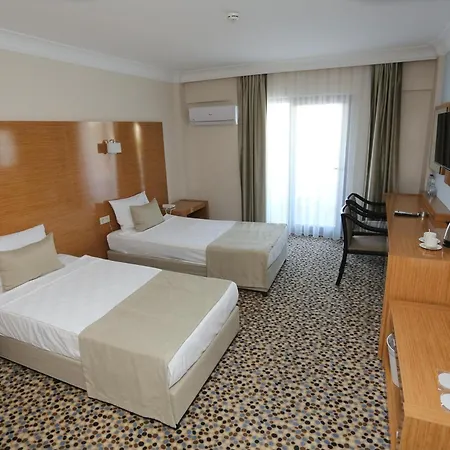 Ada Newday Ξενοδοχείο