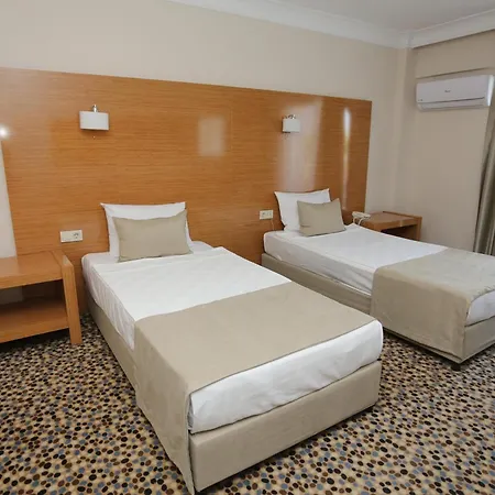 Hotel Ada Newday 3*